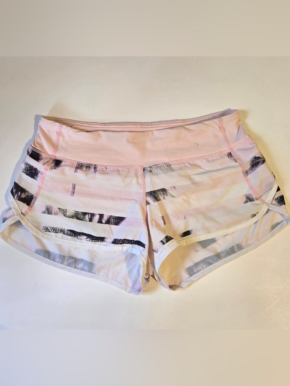 Lululemon Speed Up shorts